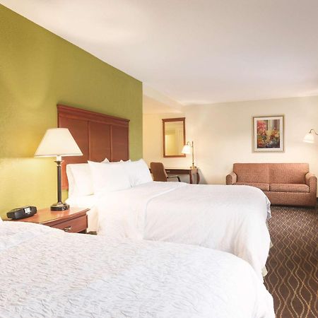 Hampton Inn & Suites Greenfield Dış mekan fotoğraf