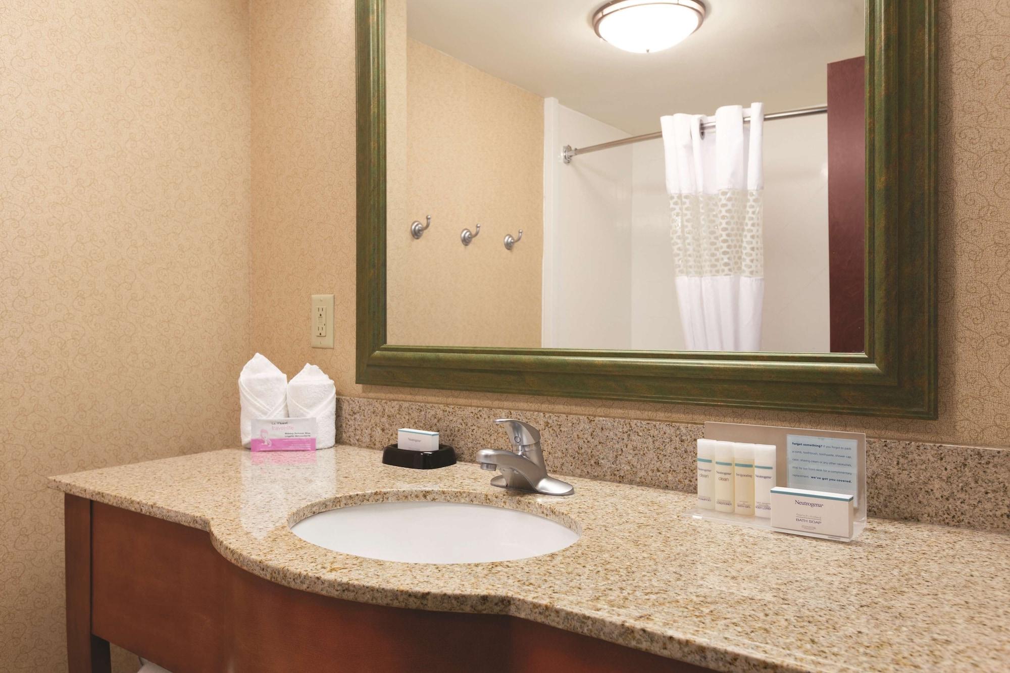 Hampton Inn & Suites Greenfield Dış mekan fotoğraf