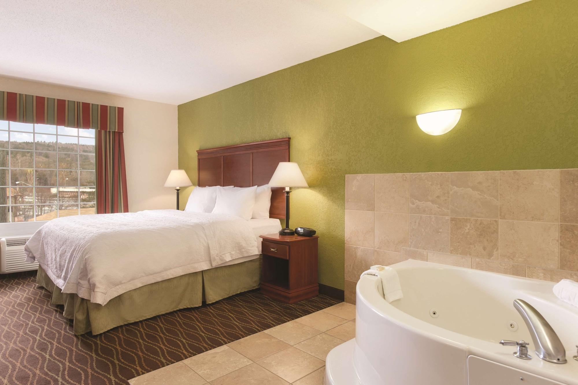 Hampton Inn & Suites Greenfield Dış mekan fotoğraf