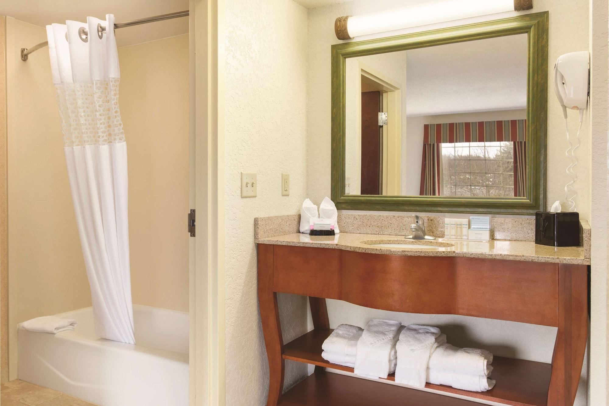 Hampton Inn & Suites Greenfield Dış mekan fotoğraf