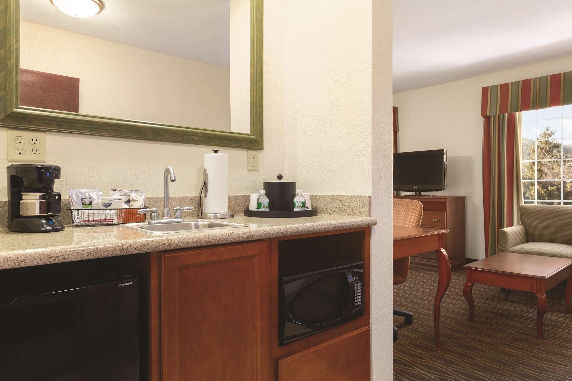 Hampton Inn & Suites Greenfield Dış mekan fotoğraf