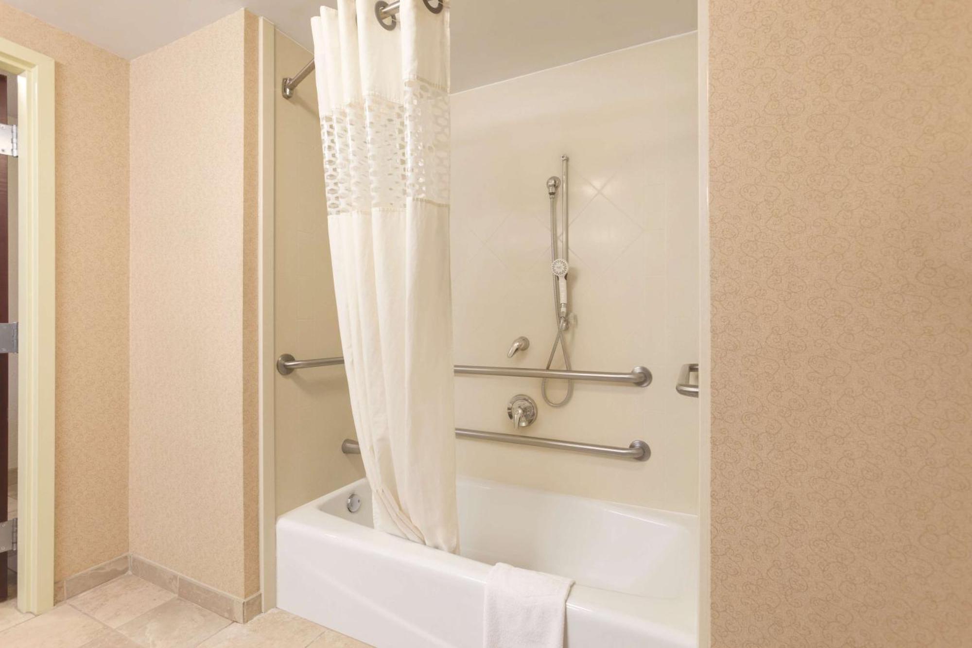 Hampton Inn & Suites Greenfield Dış mekan fotoğraf