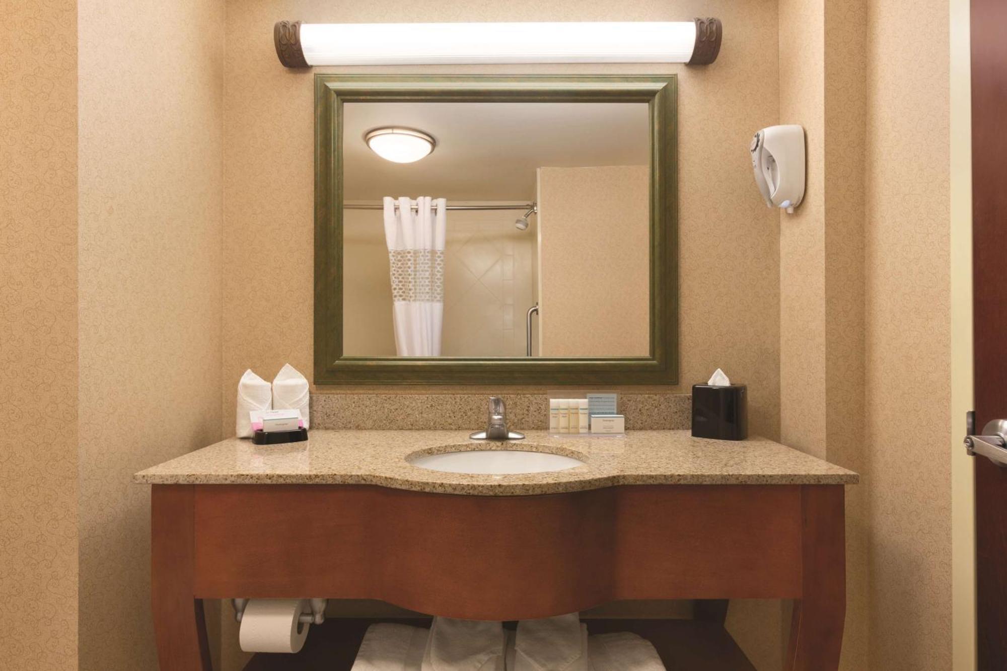 Hampton Inn & Suites Greenfield Dış mekan fotoğraf