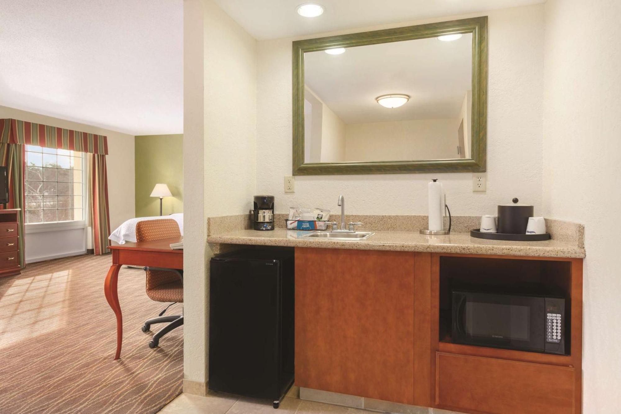 Hampton Inn & Suites Greenfield Dış mekan fotoğraf