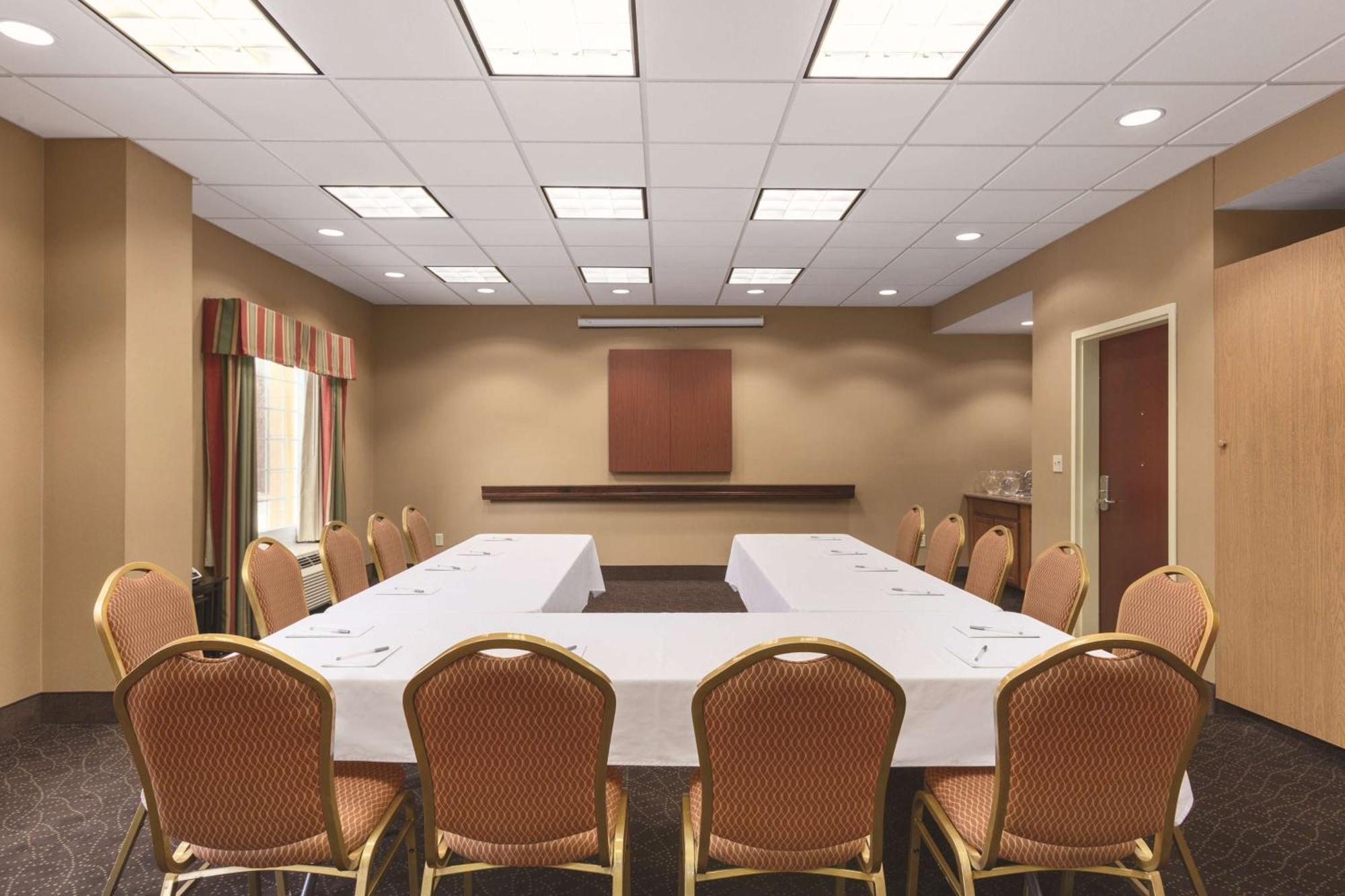 Hampton Inn & Suites Greenfield Dış mekan fotoğraf