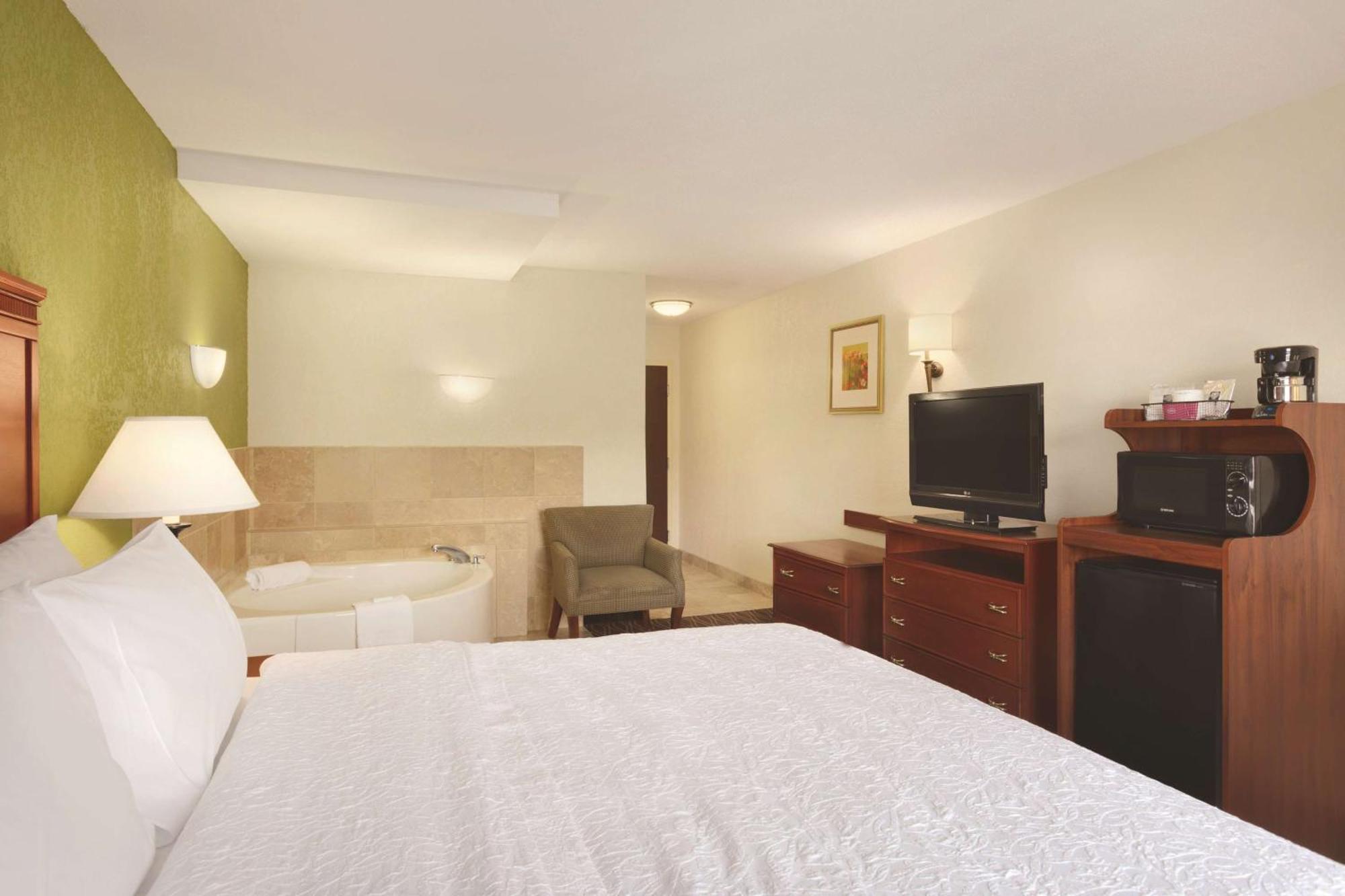 Hampton Inn & Suites Greenfield Dış mekan fotoğraf
