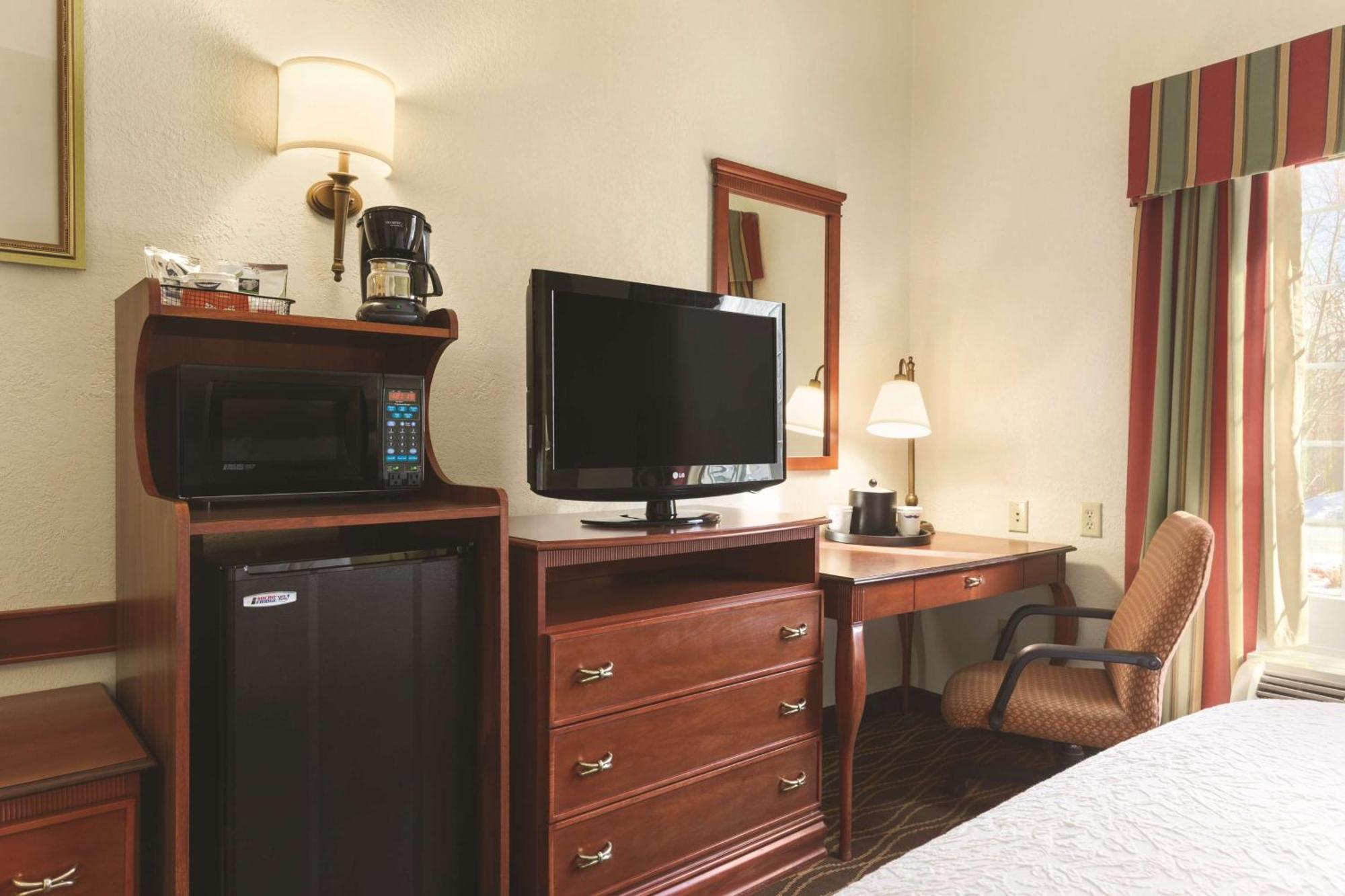 Hampton Inn & Suites Greenfield Dış mekan fotoğraf