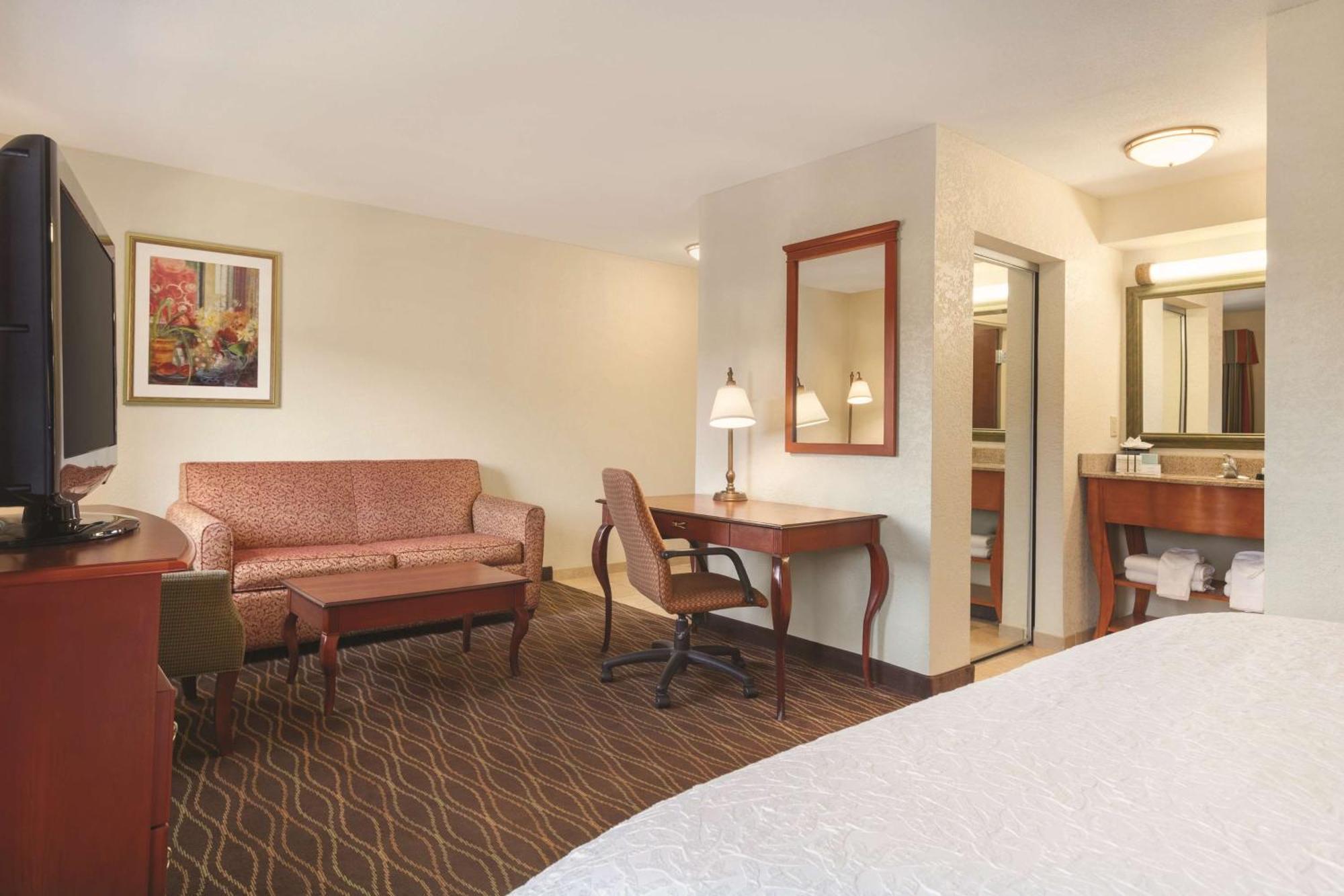 Hampton Inn & Suites Greenfield Dış mekan fotoğraf