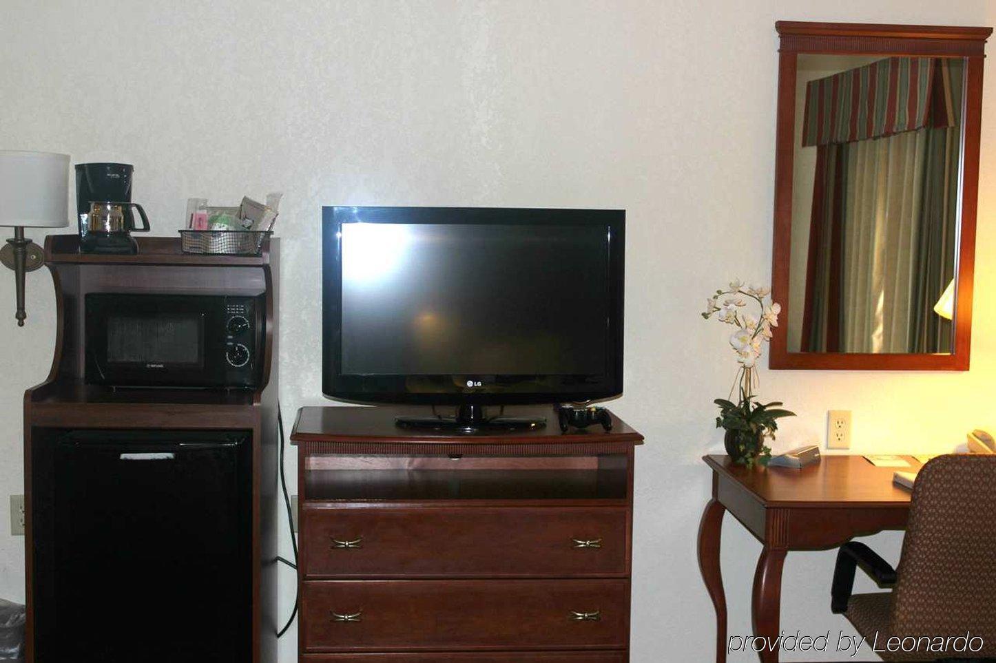 Hampton Inn & Suites Greenfield Dış mekan fotoğraf