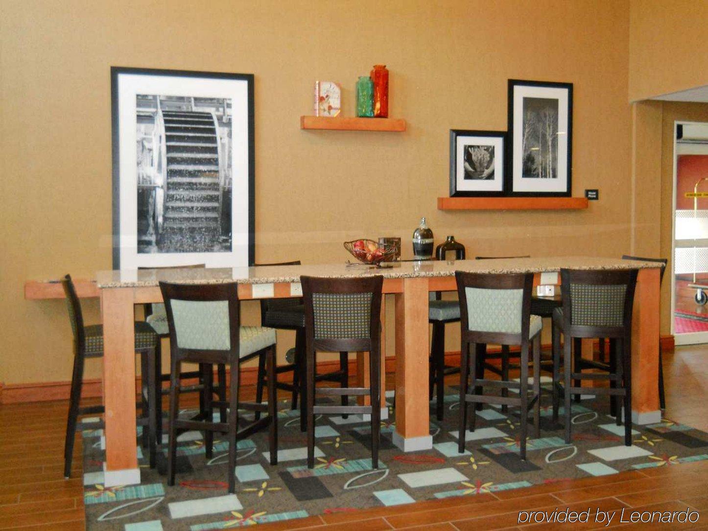 Hampton Inn & Suites Greenfield Dış mekan fotoğraf