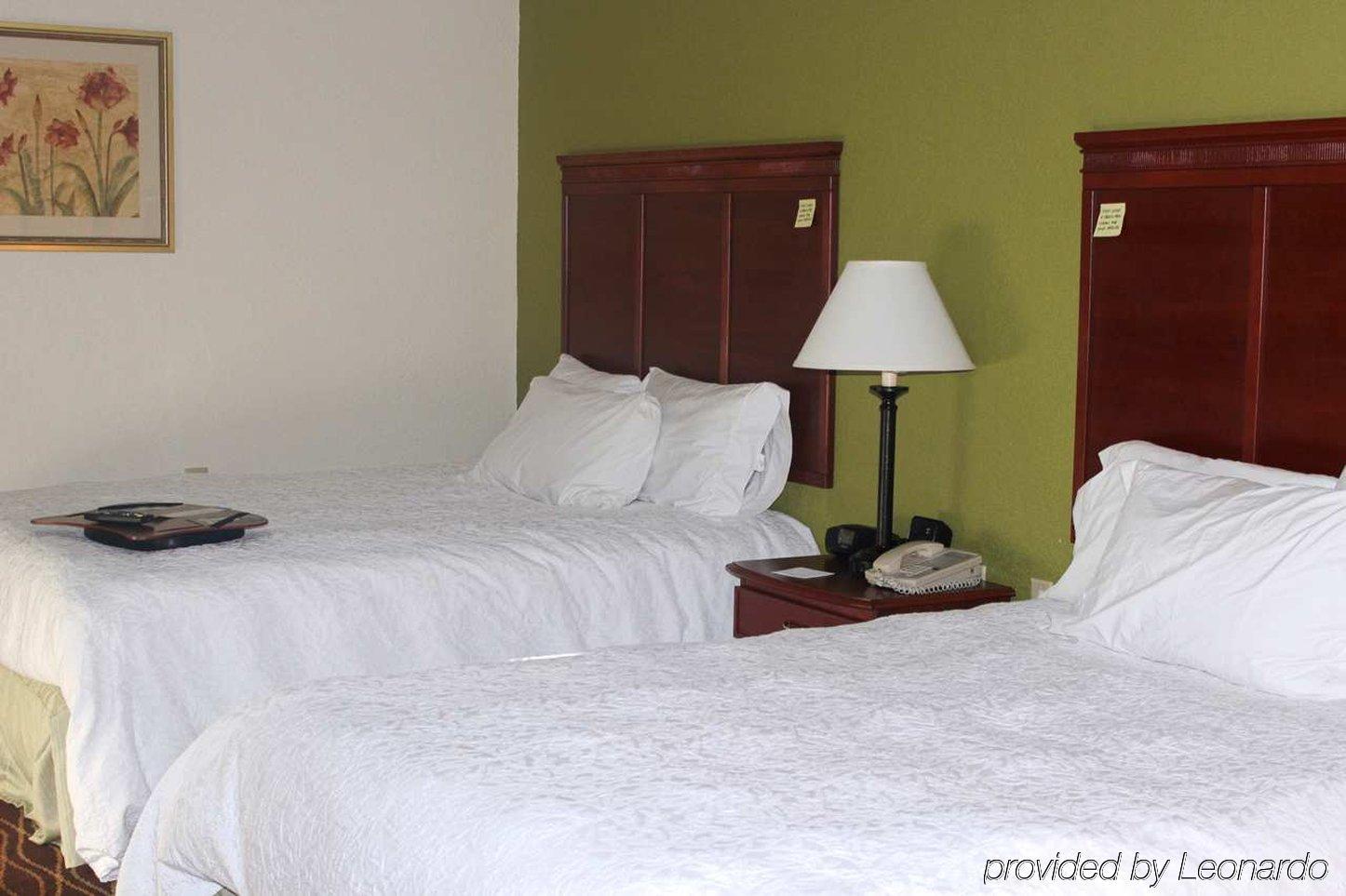 Hampton Inn & Suites Greenfield Dış mekan fotoğraf